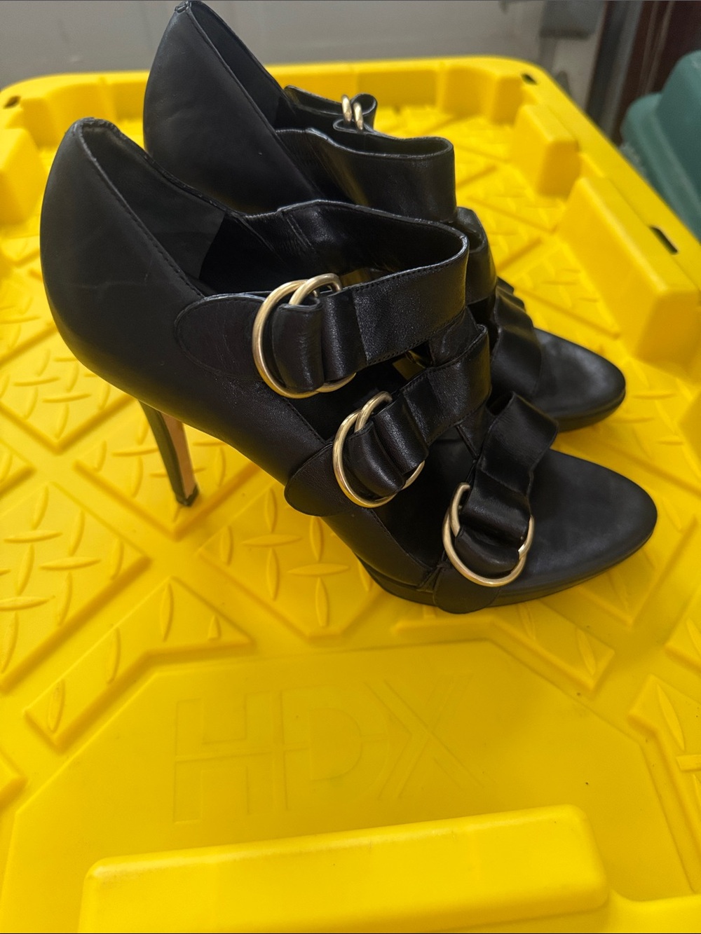 Cole Haan Veronica Women’s Black Leather High-Heel Strap Sandals W Gold Rings